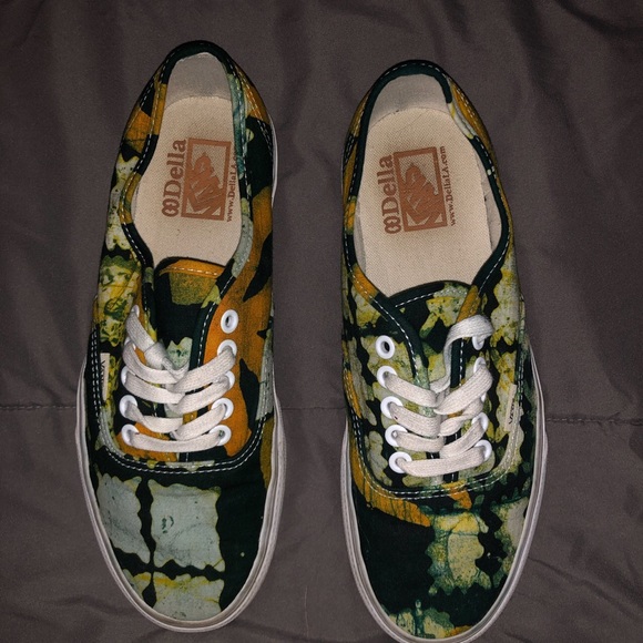 Della LA Vans - Picture 4 of 4